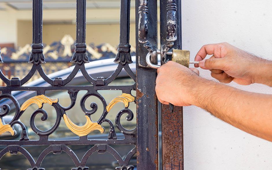 comment monter une serrure Saint-Pathus